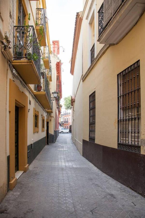 Apartamento Descalzos Apartment Seville Exterior photo